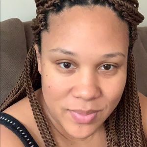 Meet your Posher, Leah